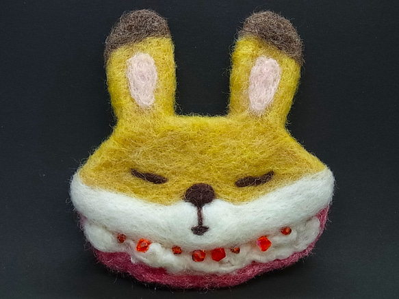 羊毛フェルト】きつねさんちょっとおしゃれしました。 羊毛フェルト