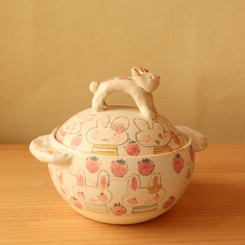 訳あり品B 直火OK! うさぎといちごのキャセロール(土鍋) 鍋・土鍋