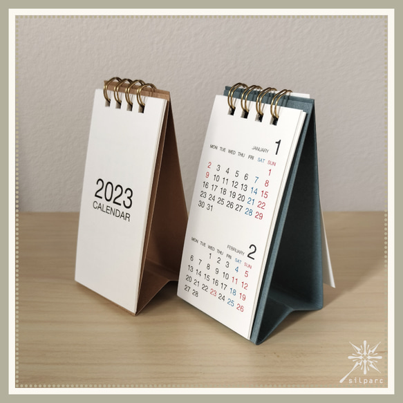2023年 スリムロング卓上カレンダー 1枚目の画像