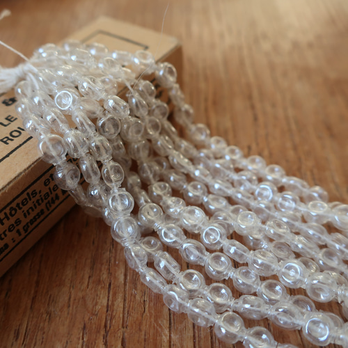 フランスアンティーク スフレガラスビーズ 4ミリ クリア くぼみ丸 60個