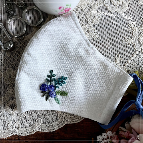3か所ワイヤー入 4枚重ね 上品 立体 花柄 手刺繍 マスク 鼻ワイヤー 44 