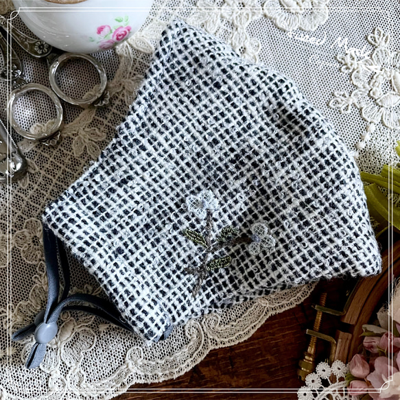手刺繍 3種類 不織布入り 立体 あったか ツイードマスク 花柄モチーフレース 鼻ワイヤー ブラック 黒　冬マスク　46 2枚目の画像