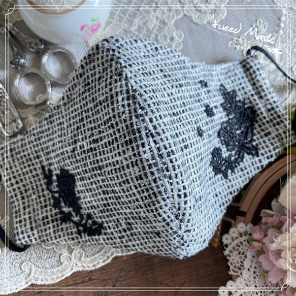 手刺繍 3種類 不織布入り 立体 あったか ツイードマスク 花柄モチーフレース 鼻ワイヤー ブラック 黒　冬マスク　48 3枚目の画像