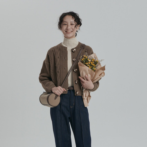 Theory ウールニット& ダークブラウン 長袖セーター ボタン付き ウール100%】個性的なボタンと立体編み 暖かいウールセーター