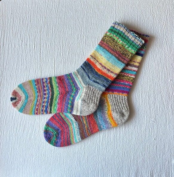 happy scrappy socks ✳︎ 2枚目の画像