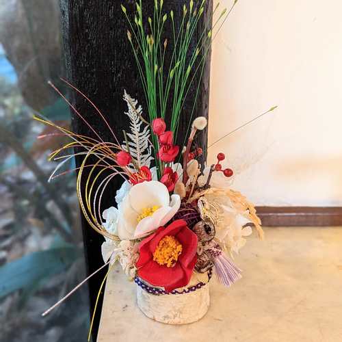 creema限定1点限り】紅白の椿が可愛い！お正月のドライフラワー