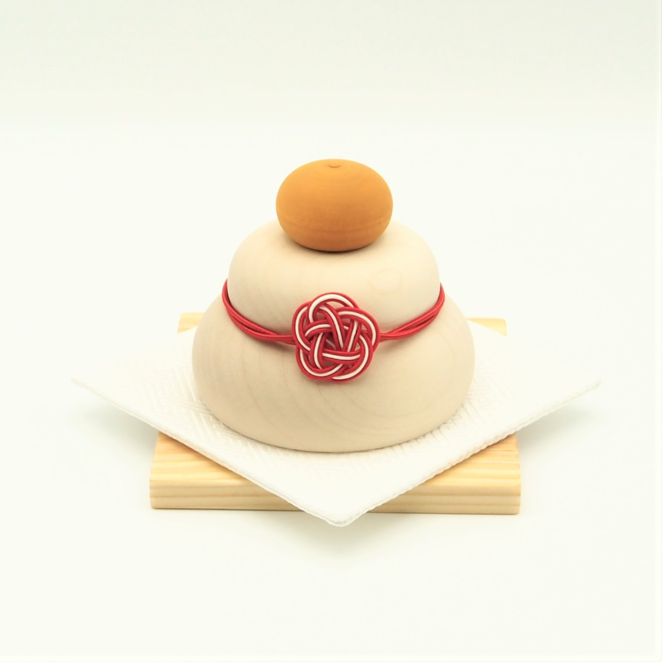 木の鏡餅　きのいい鏡餅【ミニ】 木製台座・金襴敷布付