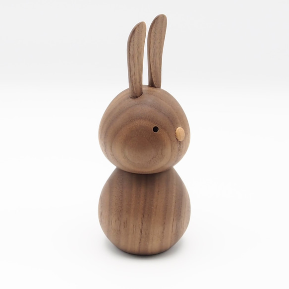 木製干支飾り ウサギ(卯) こげ茶or白 6枚目の画像