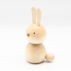 木製干支飾り ウサギ(卯) こげ茶or白 5枚目の画像