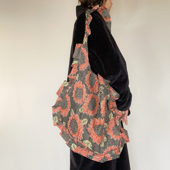 red flower frill shoulder bag 3枚目の画像