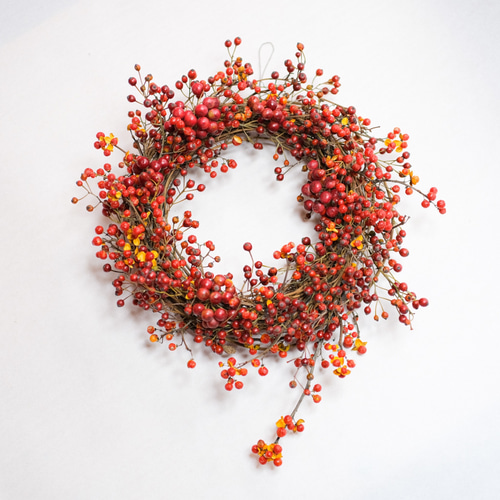 赤い実リース リース 花 と 山 通販 15115235｜Creema(クリーマ
