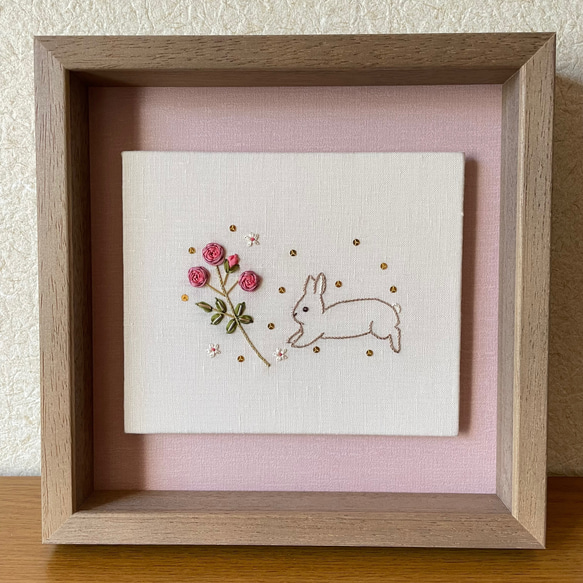 刺繍リトルアート うさぎと薔薇 その他アート Kana Sanse 通販