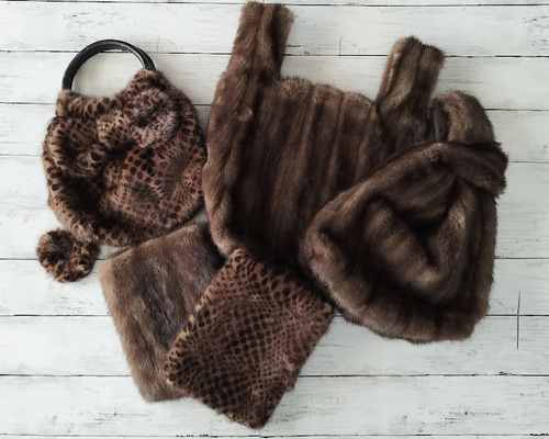 Aハンドメイド　ミンクバッグ　 未使用コートのリメイク品　上質の素敵な品です。 65eb06ed8829a846fc4a7a04d0315d