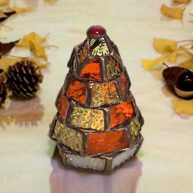 【小さなもみの木ランプ／紅葉ver.】ステンドグラス・ミニランプ（LEDライト付）#クリスマスツリー 紅葉 もみじ