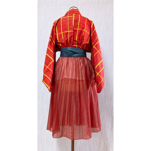 展示品　◇着物リメイク◇  ドッキングワンピース　レッド×グレー　ブラウス 展示品◇着物リメイク◇ ドッキングワンピースレッド×グレーブラウス