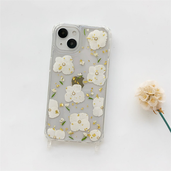 白い紫陽花 スマホショルダー  iPhone14Pro/SE/13 押し花ケース スマホリング 斜め掛け 7枚目の画像