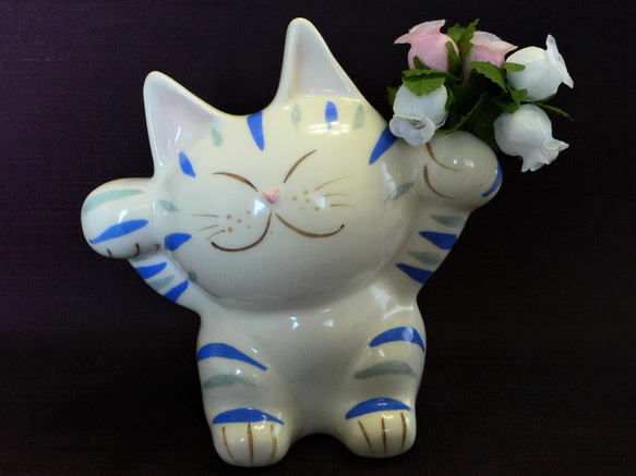 京焼　「福招き猫」の花入れ　福を呼ぶ縁起物　　 1枚目の画像