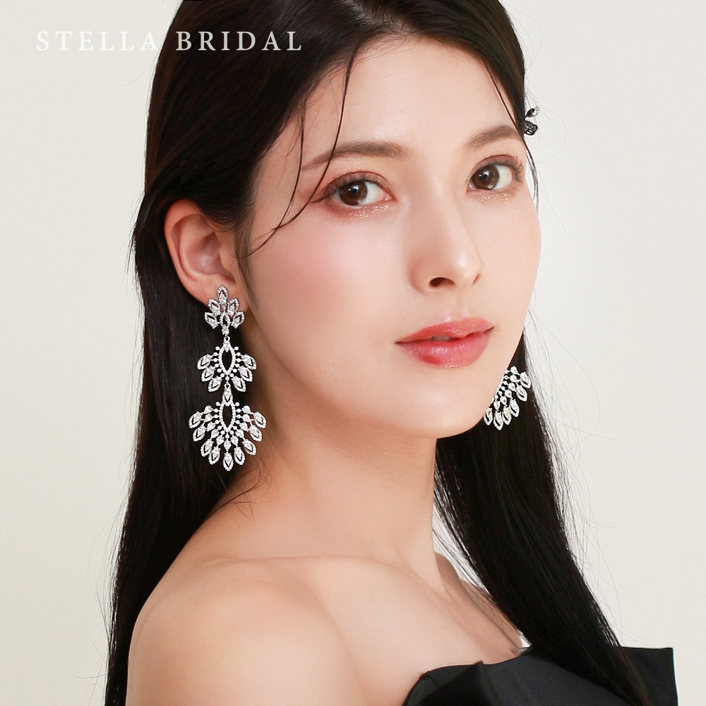 キュービックジルコニア ブライダルピアス Themis テミス
