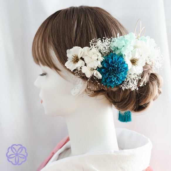 髪飾り　ターコイズブルーと林檎の花の髪かざり　成人式　卒業式　結婚式　振袖　着物　和装　ヘアアクセサリー　髪かざり　留袖 2枚目の画像