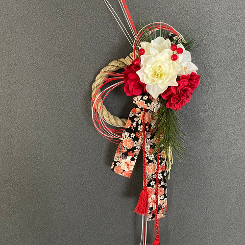 お正月しめ飾り しめ縄＊ハンドメイド しめ飾り ロング 】しめ縄 しめ飾り お正月 水引き 紅白 赤 白 リボン 正月