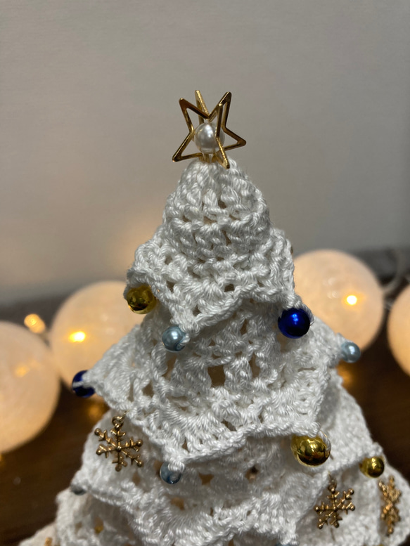クリスマスツリー　ハンドメイド　手編み　インテリア　　ホワイト　置物　雪の結晶 3枚目の画像
