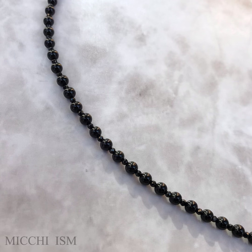 BLACK JEWELRY オニキス4mm&ブラックスピネル2mm 天然石