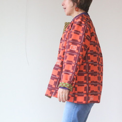 着物リメイク　格子と丸紋両面使い後ろタックジャケット 2枚目の画像
