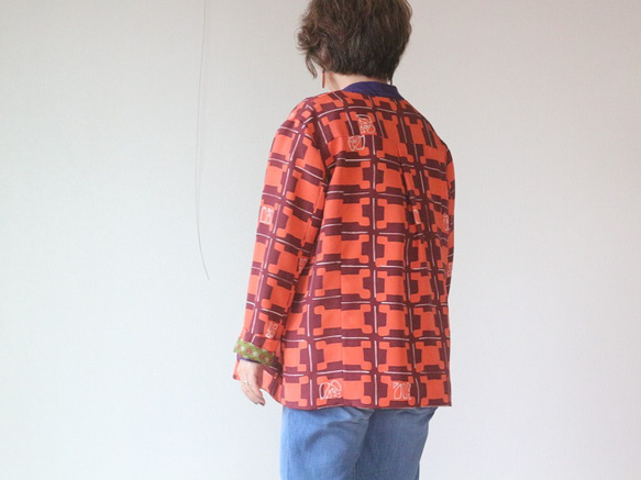 着物リメイク　格子と丸紋両面使い後ろタックジャケット 3枚目の画像