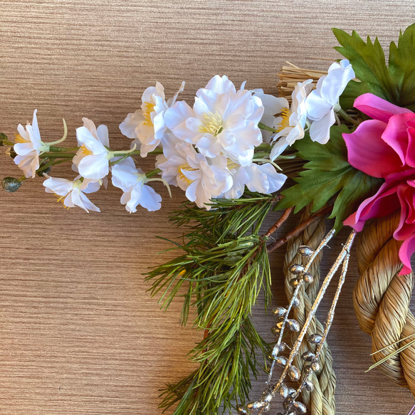 大きめサイズ・一点物【お正月】豪華 お花いっぱいのしめ縄リース　ー特大サイズ 2304 3枚目の画像