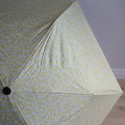【新春福袋2023】お得な 木彫りうさぎUVカット折傘とスマホ対応手袋のセット　紫外線99.9%カット 晴雨兼用　黄色 12枚目の画像