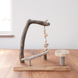 流木とまり木 S｜おもちゃとステージ付 2枚目の画像