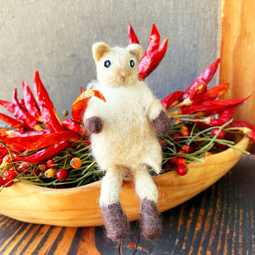 羊毛フェルト 猫 ハンドメイド チョコぷりん ちっちゃなねこたちのおるすばん 羊毛フェルトで紡がれた てのり