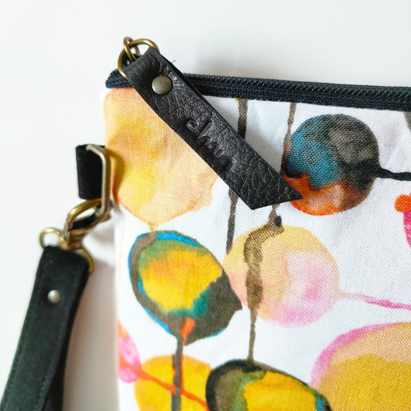 【クラッチポーチ #027】母子手帳や通帳・お薬手帳・パスポート・通院用にも 2枚目の画像