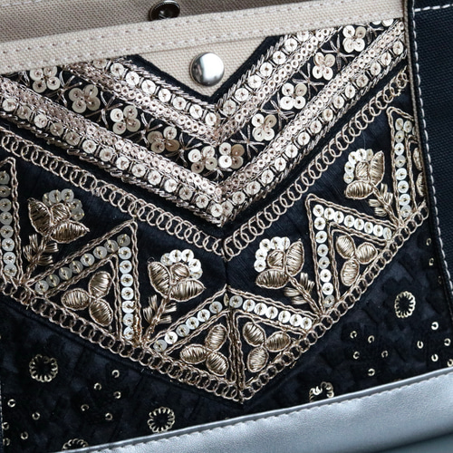 インド刺繍リボン トートバッグ 横長サイズ トートバッグ AkUA