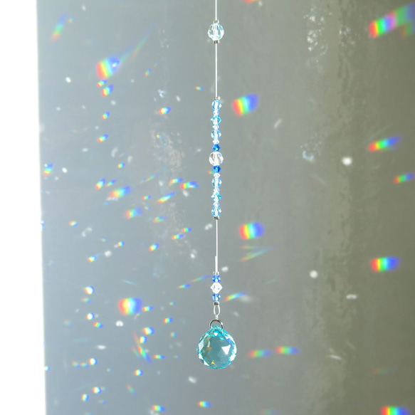 20mm　アンティークグリーン×ブルー　クリスタルがいっぱい☆スワロフスキーサンキャッチャー☆ 3枚目の画像