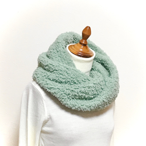 はーちゃん　ふんわりねじねじスヌード ふわっふわ 一回転ねじり くすみグリーン スヌード スヌード micota