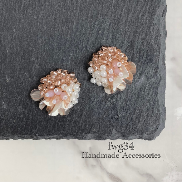 Beads ASOBI pink beige   イヤリング/ピアス 1枚目の画像