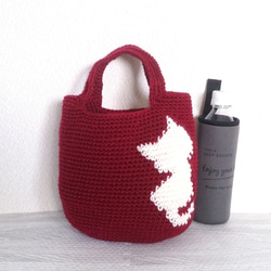 ニットバッグ (白ネコ:ワインレッド） 編み物 猫バッグ ネコバッグ 3枚目の画像