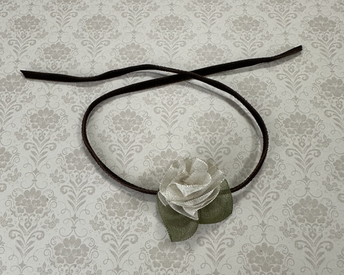 ぬいぐるみ、ドールやテディベアの髪飾り、耳飾り、チョーカーにも