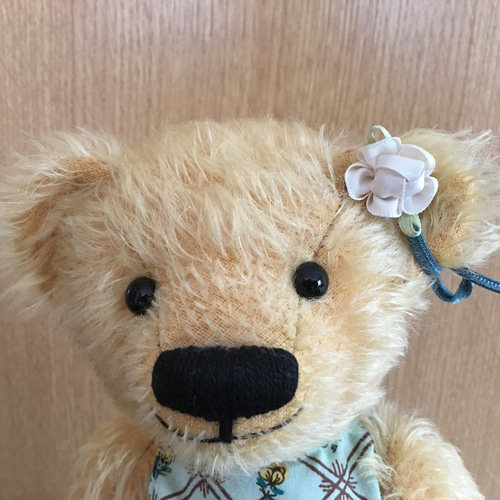 お鼻が少し長いくまさん テディベア アーティストベア 海外作家様 ぬいぐるみ お鼻が少し長いくまさん テディベア アーティストベア 海外作家様