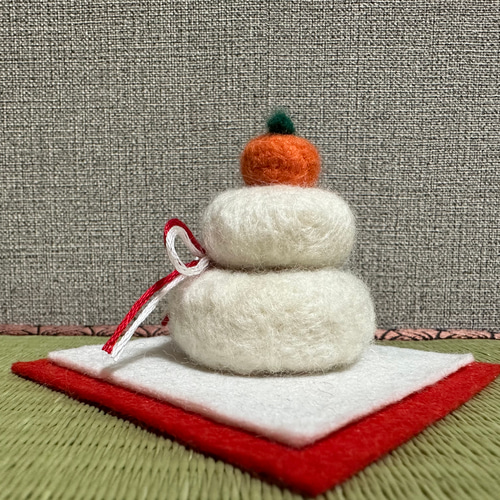 羊毛フェルト 鏡餅 羊毛フェルト mochi。 通販 15121620｜Creema