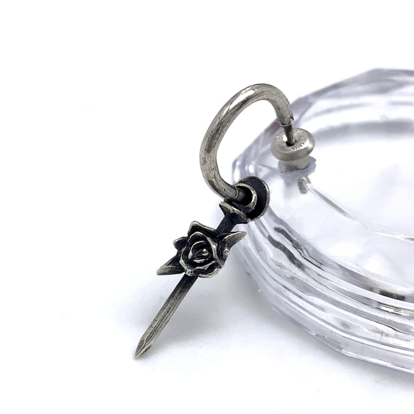 釘 野薔薇 フープピアス シルバー925 匿名配送 ピアス（メンズ