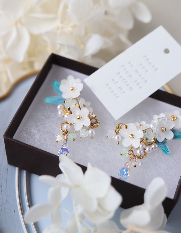 雪柳 Sharin*bijou 耳夾（雙耳）鮮花、禮物、白色、婚禮 第9張的照片