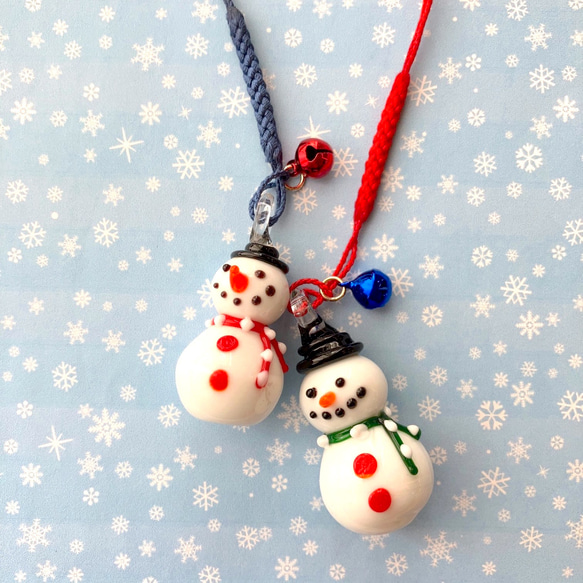 冬のお供 ガラスの雪だるまの根付 鈴付き（キーホルダー ストラップ 鈴