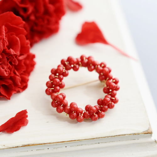 ギフトに人気【ブローチ ・S（サイズ変更可）】赤珊瑚 赤い