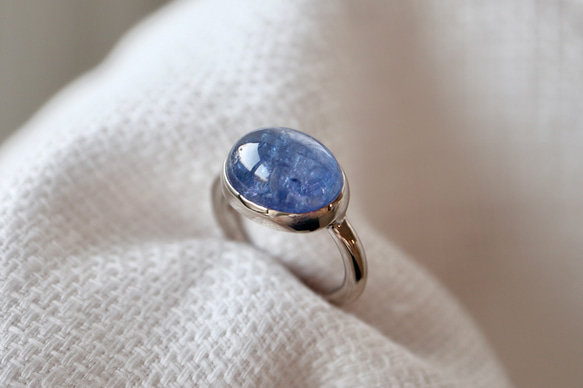 K10WG[青紫のflower tanzanite]ring 2枚目の画像