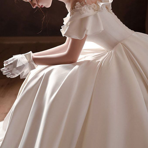 上品！高級ウェディングド オフショルダー光沢サテン ビスチェドレス  