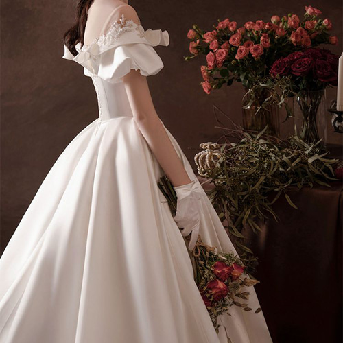 上品！高級ウェディングド オフショルダー光沢サテン ビスチェドレス  