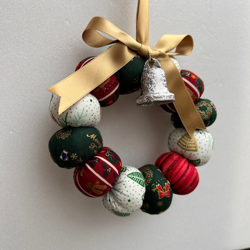 クリスマスリース(13 cm) クリスマスカラーのリース 布リース リース