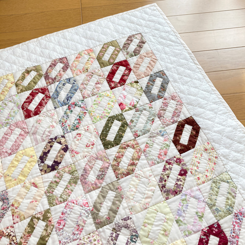 パッチワーク　タペストリー＆クィロー パッチワークタペストリー＆クィロー